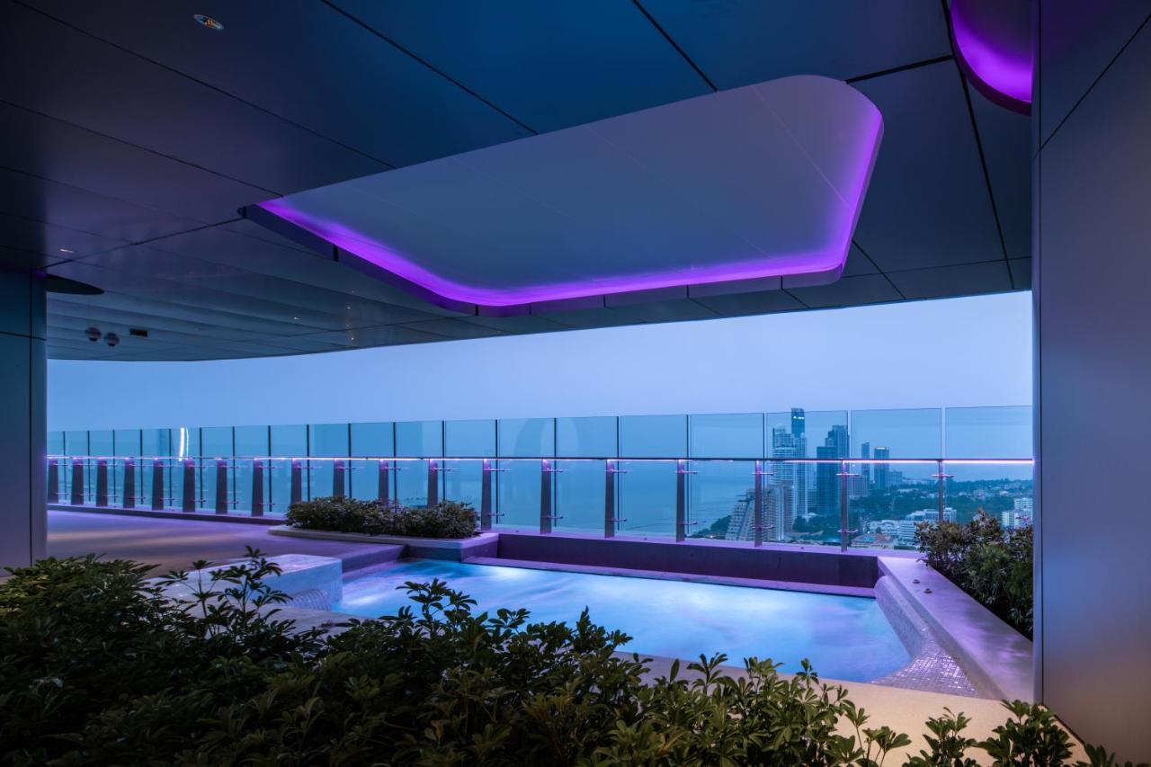 Grande Centre Point Space Pattaya Exterior foto The Sky Garden